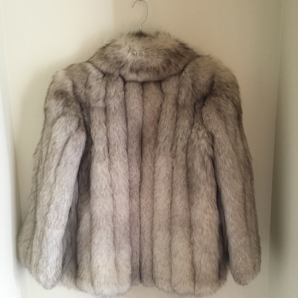 ✨ Luxurious Genuine Blue Fox Fur Coat – Plush, Silvery & Stunning ✨ - Picture 2 of 7